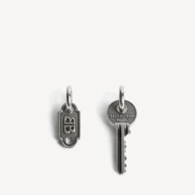 Aretes Neverlost para hombre en plata antigua