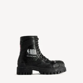 Balenciaga para hombre | Bota Combat Strike de la colaboración con la NBA en negro