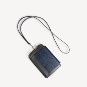 Balenciaga para hombre | Funda para celular «Passport» de la colaboración con la NBA en azul