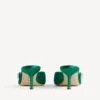 Balenciaga para mujer | Mules de Manolo Blahnik en color hierba