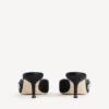 Balenciaga para mujer | Mules de Manolo Blahnik en negro