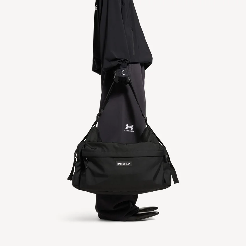 Bolso de fin de semana Explorer para hombre, mediano, con múltiples bolsillos, en negro Bolso de fin de semana Explorer para hombre, mediano, con múltiples bolsillos, en negro