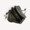 Bolso de mano estilo Rodeo para mujer, grande, con dijes, en color caqui Bolso de mano estilo Rodeo para mujer, grande, con dijes, en color caqui