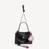 Bolso de mano Rodeo para mujer, pequeño, con dijes, en negro Bolso de mano Rodeo para mujer, pequeño, con dijes, en negro