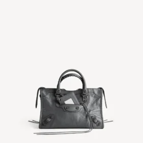 Bolso Le City pequeño en roca volcánica