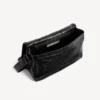Bolso mensajero con solapa Le City para hombre, tamaño pequeño, en negro Bolso mensajero con solapa Le City para hombre, tamaño pequeño, en negro