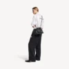 Bolso shopper para hombre con bolsa protectora y correa cruzada, mediano, en negro Bolso shopper para hombre con bolsa protectora y correa cruzada, mediano, en negro