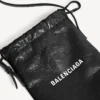 Bolso shopper para hombre con soporte para celular en negro Bolso shopper para hombre con soporte para celular en negro