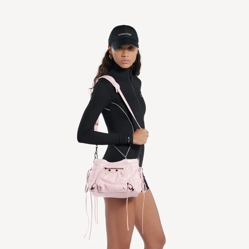 Bolso tipo cubo «Le City» para mujer, tamaño pequeño, en rosa pétalo Bolso tipo cubo «Le City» para mujer, tamaño pequeño, en rosa pétalo