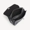 Bolso tipo mensajero Le 7 Cube para hombre, tamaño pequeño, en negro Bolso tipo mensajero Le 7 Cube para hombre, tamaño pequeño, en negro