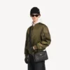 Bolso tipo mensajero Le 7 Cube para hombre, tamaño pequeño, en negro Bolso tipo mensajero Le 7 Cube para hombre, tamaño pequeño, en negro