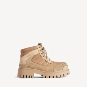 Bota baja de combate para hombre en color arena