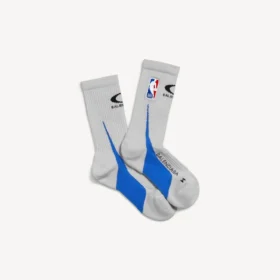 Calcetines para hombre de Balenciaga | Colaboración con la NBA en blanco sucio