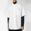 Camisa con logotipo por toda la prenda «Blanco Negro» 534332TBL969040