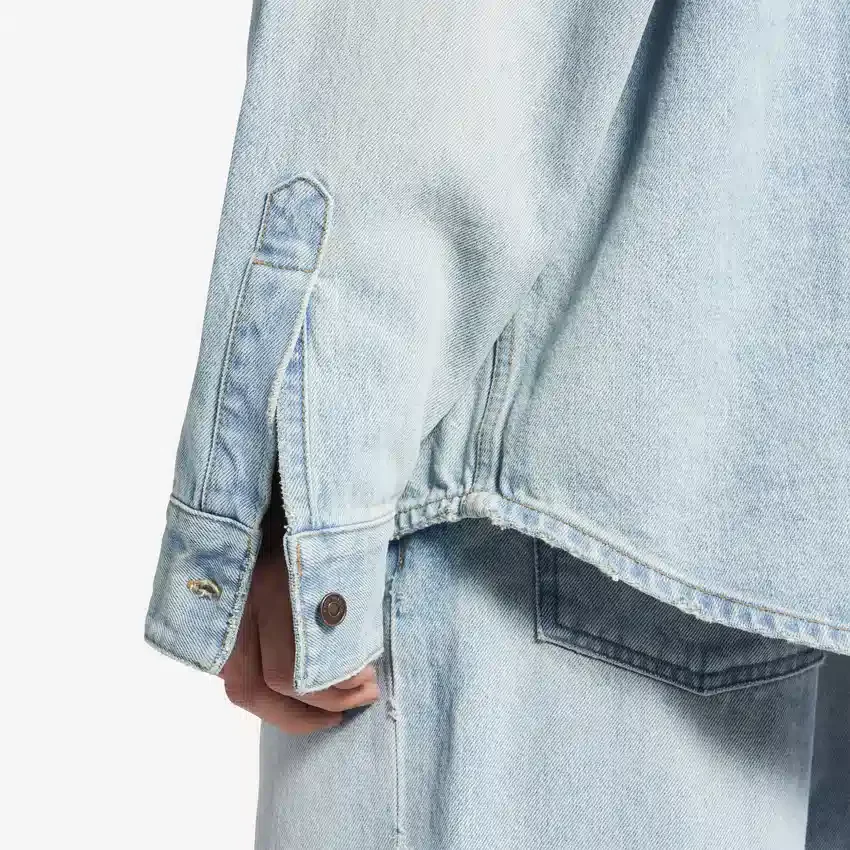Camisa de Denim de manga larga para hombre en azul claro Camisa de Denim de manga larga para hombre en azul claro