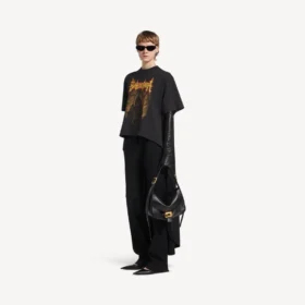 Camiseta Balenciaga Sacra Cœur con cola para mujer en negro