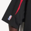 Camiseta oversize para hombre de Balenciaga | Colaboración con la NBA en negro/multicolor Camiseta oversize para hombre de Balenciaga | Colaboración con la NBA en negro/multicolor