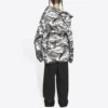 Chaqueta con hombros descubiertos Balenciaga FW21 para hombre, gris, 663004TKLD41240