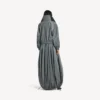 Chaqueta de chándal de cuello alto para mujer en color gris elefante