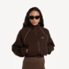 Chaqueta de chándal techwear para mujer en color moka