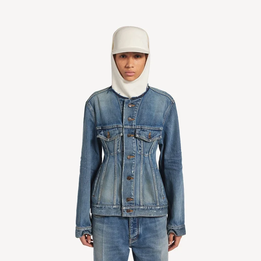 Chaqueta de corte de reloj de arena para mujer en azul oscuro Chaqueta de corte de reloj de arena para mujer en azul oscuro