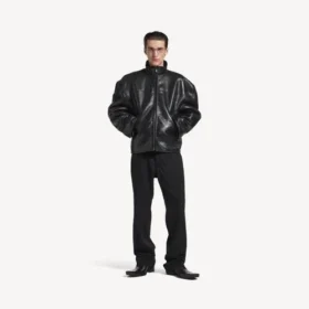 Chaqueta de piel de cordero con cremallera para hombre en negro