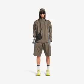 Chaqueta técnica con cremallera para hombre en gris