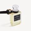 Colgante con frasco de perfume en miniatura en color negro