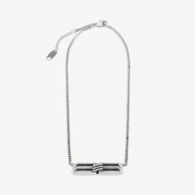 Collar con el ícono BB Icon en plata envejecida