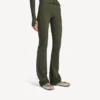 Leggings acampanados de estilo técnico para mujer en color caqui/lima