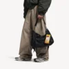 Llavero/colgante para hombre con forma de bolsa de bocadillos en amarillo Llavero/colgante para hombre con forma de bolsa de bocadillos en amarillo
