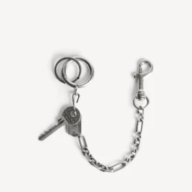 Llavero Neverlost para hombre en plata antigua