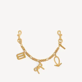 Llavero para mujer con dijes en dorado