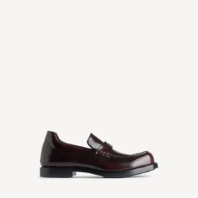 Mocasines cómodos para hombre en color burdeos oscuro