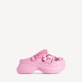 Mules Crocs™ para mujer con Jibbitz™ en rosa claro