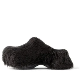 Mules de Crocs «Black Fake Fur on Rubber» 720762W0FOU1000
