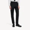 Pantalones ajustados de sastrería para hombre en negro Pantalones ajustados de sastrería para hombre en negro