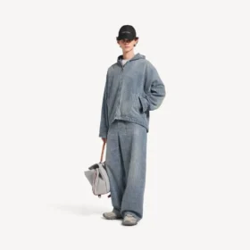 Pantalones de denim holgados para hombre con diseño de puntadas en azul oscuro