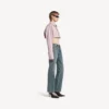 Pantalones de mezclilla de corte regular para mujer en azul vintage desgastado Pantalones de mezclilla de corte regular para mujer en azul vintage desgastado