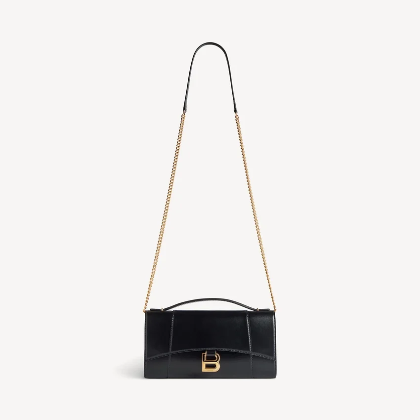 Pochette de mujer con forma de Hourglass y cadena en negro Pochette de mujer con forma de Hourglass y cadena en negro