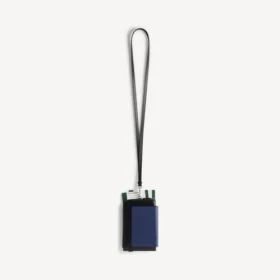 Porta celular para hombre en azul pasaporte