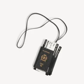 Porta celular tipo pasaporte para hombre en negro