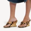 Sandalia de cuña Gaeta para mujer con estampado de leopardo Sandalia de cuña Gaeta para mujer con estampado de leopardo
