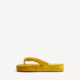 Sandalia de tiras «Jet Lag» para mujer en color mostaza