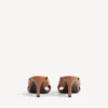 Sandalia urbana para mujer en color camel