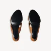 Sandalia urbana para mujer en color camel