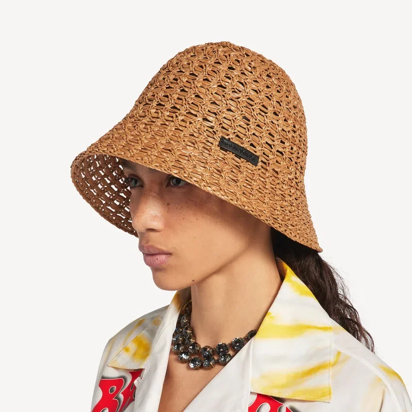 Sombrero de rafia para mujer en color beige Sombrero de rafia para mujer en color beige