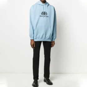 Balenciaga para hombre, colección Otoño-Invierno 2019, estampado azul claro 570811THV78