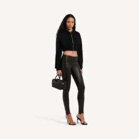 Sudadera con capucha y cremallera corta Techwear para mujer en negro
