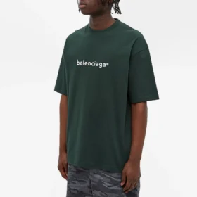 Suéter de cuello redondo de manga corta para hombre de Balenciaga con estampado de letras, color verde, 612966TIV543011
